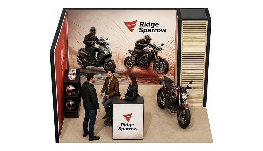 Stoisko 3 × 3 m narożne lewe dla branży motocykle i skutery, przykładowa marka Ridge Sparrow